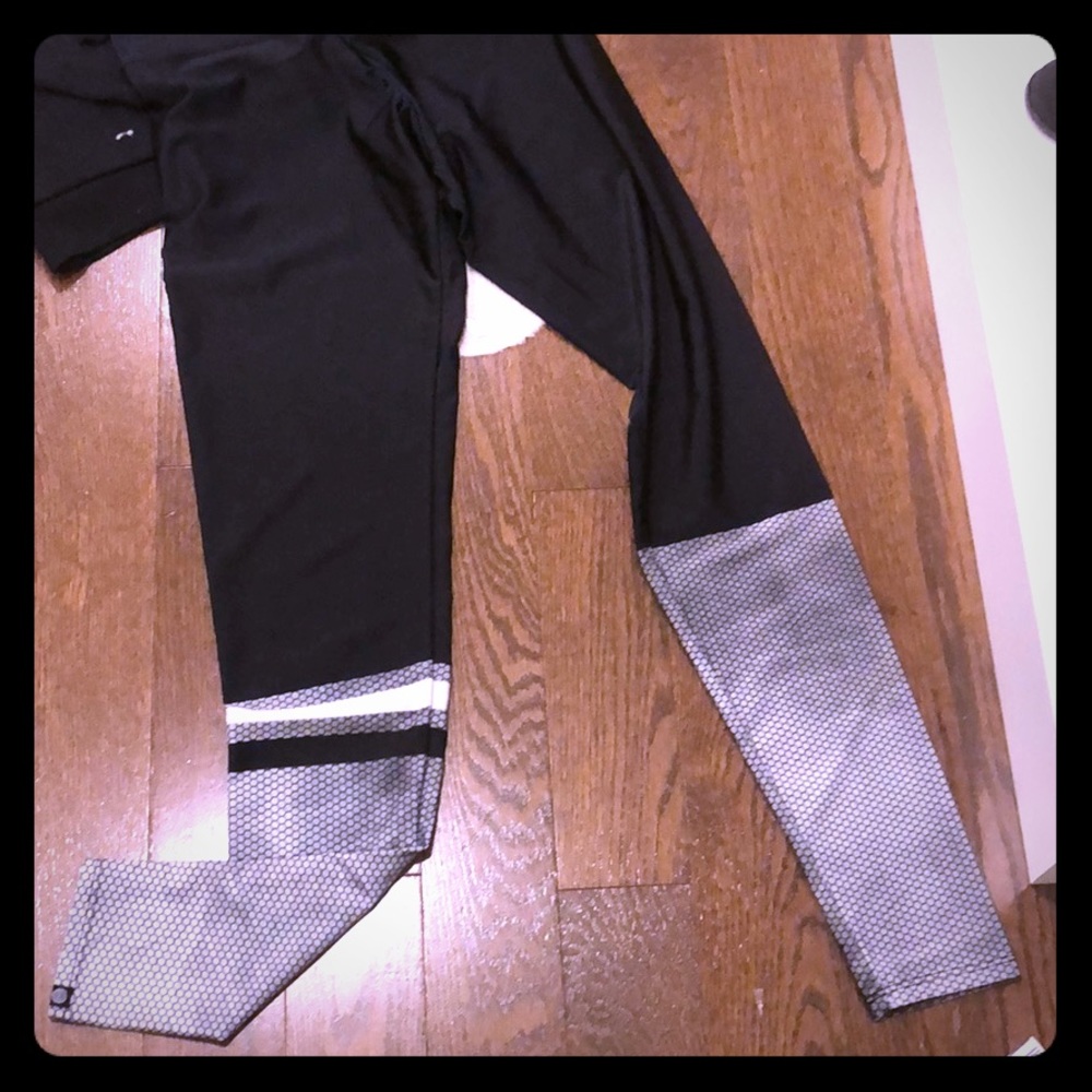 ONZIE Leggings